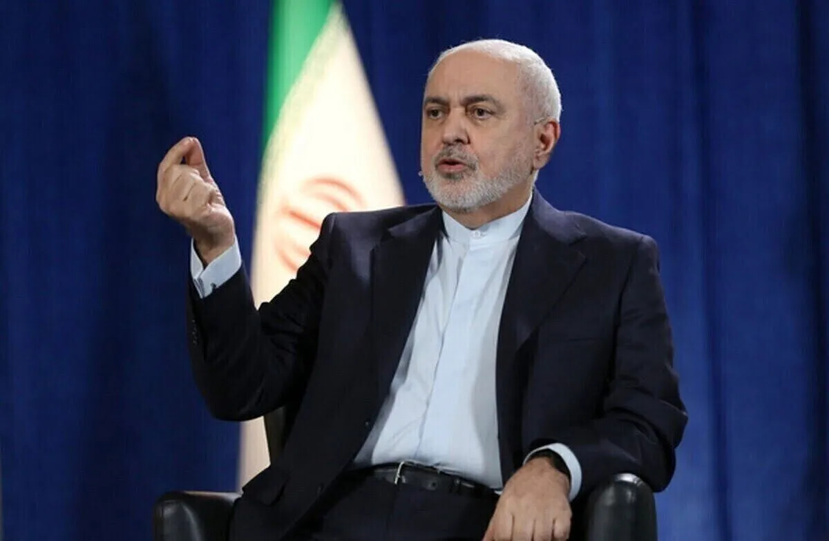 تصویری فراگیر از جواد ظریف در روز اربعین