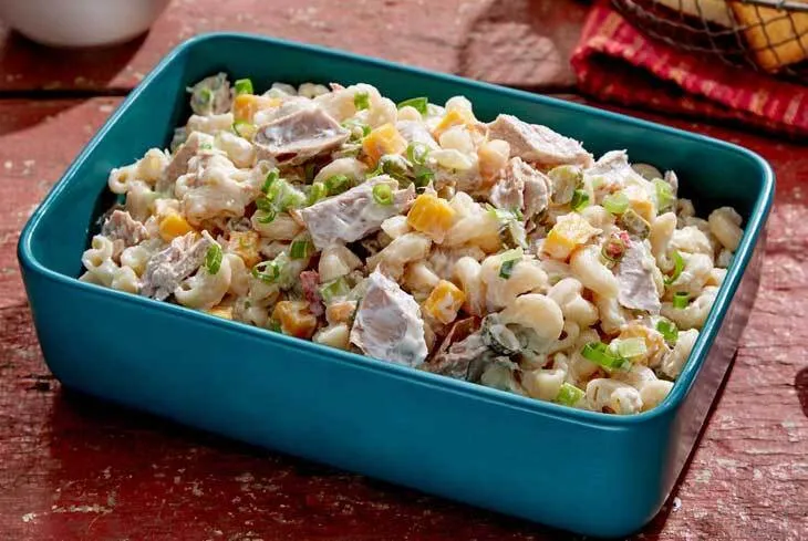 طرز تهیه سالاد ماکارونی جذاب به سبک مادر ایرانی و چند سبک‌ دیگر!