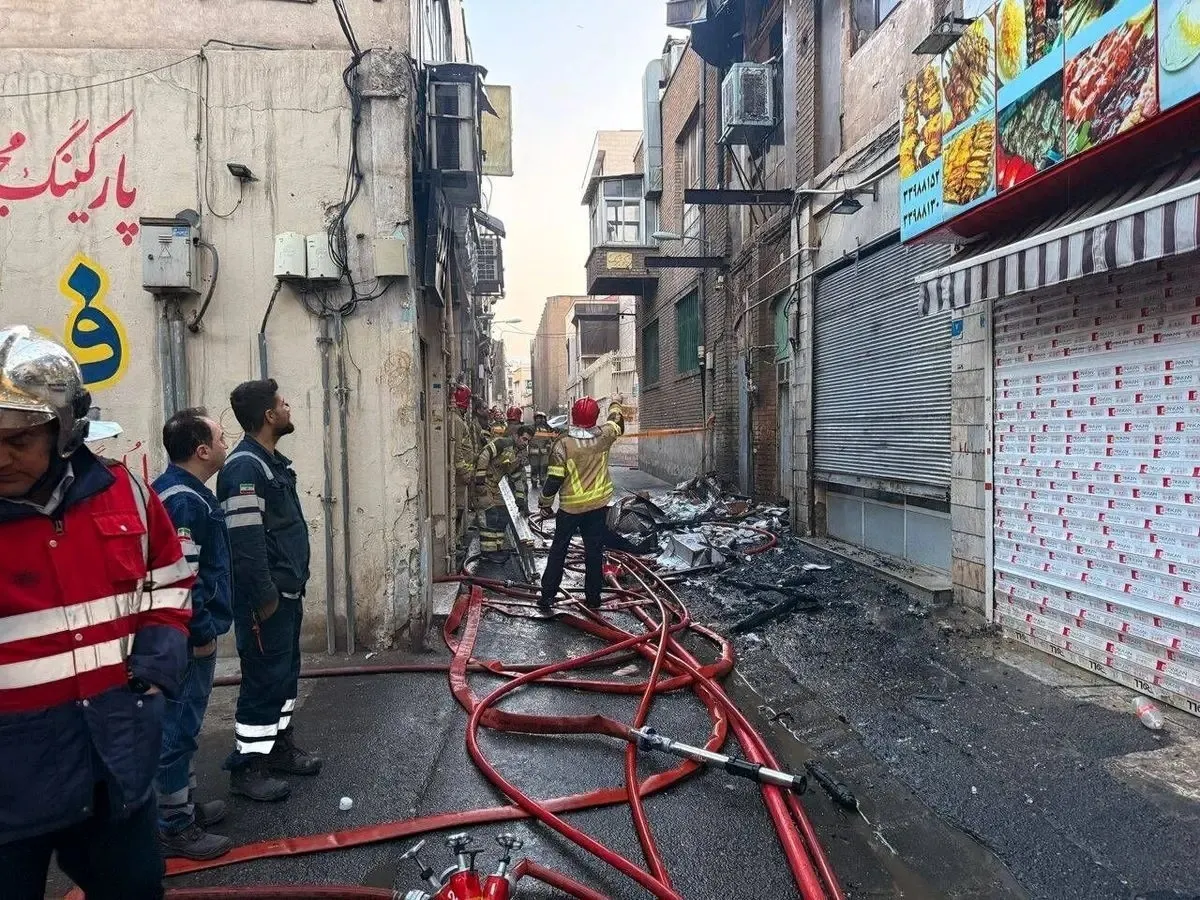 ۱۰ مصدوم در آتش‌سوزی منزل مسکونی در ورامین