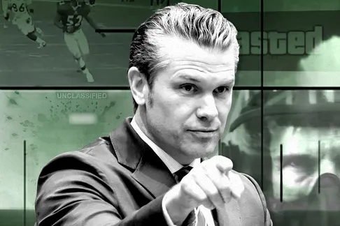 (ویدئو) اولین تصاویر از خارج شدن وزیر جنگ آمریکا از هتل هیلتون