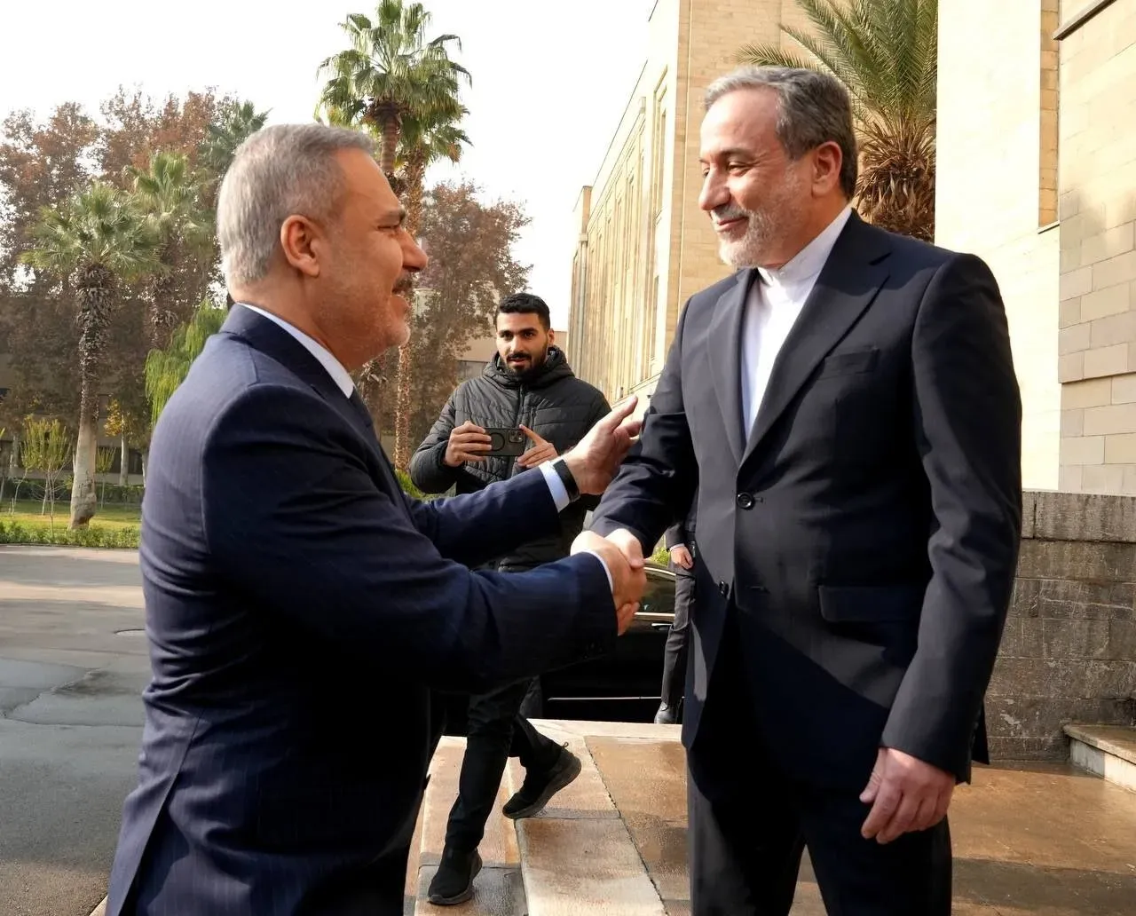 روز پر کار دستگاه دیپلماسی ایران؛ حضور همزمان وزیر خارجه ترکیه و معاون وزیر خارجه عربستان در ایران