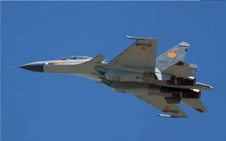 یک جنگنده سوخو ۳۰ به طرز مرموزی سقوط کرد