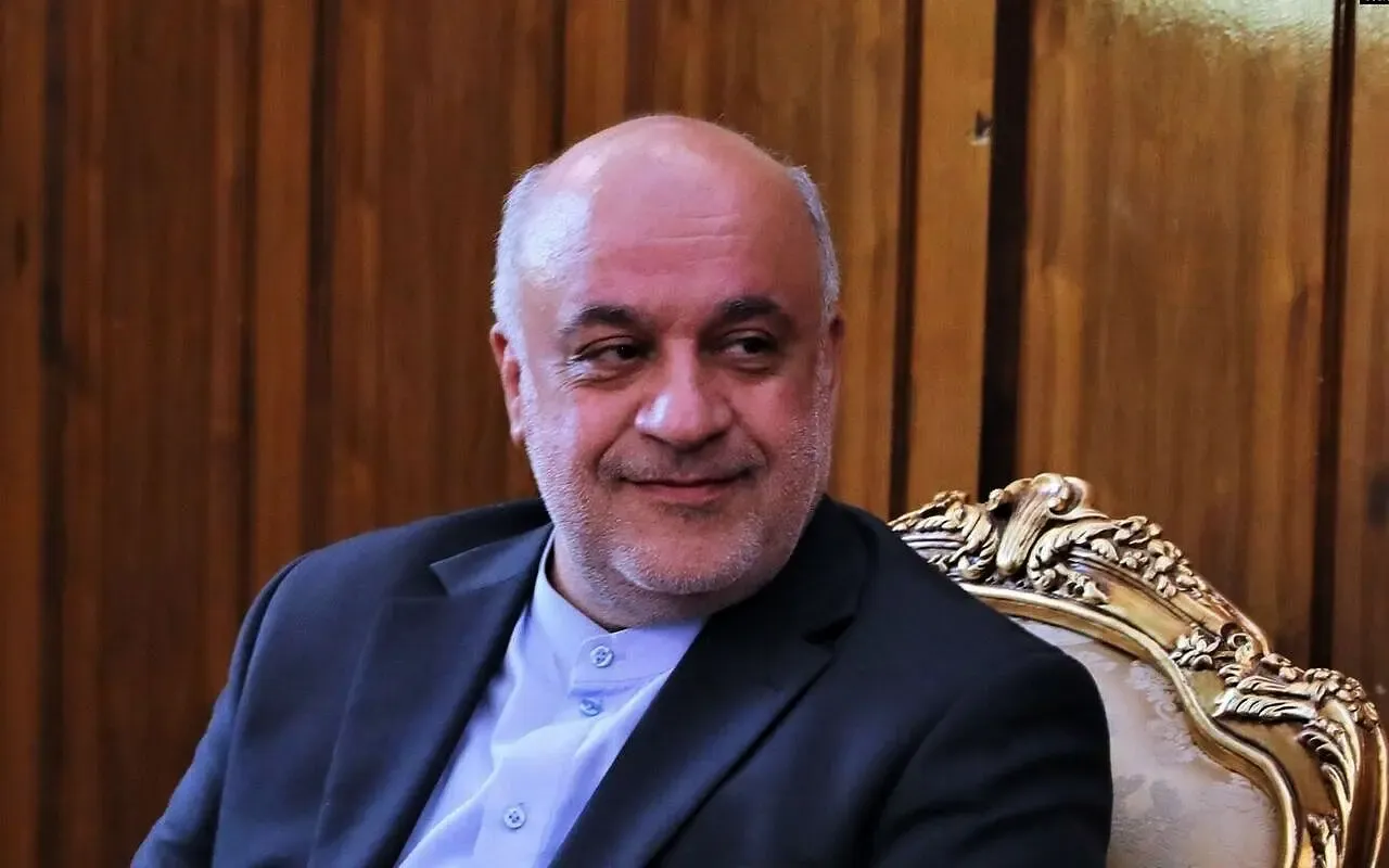 سفیر ایران در لبنان: حاضر بودیم سوخت رایگان از ایران به لبنان ارسال کنیم اما نپذیرفتند!