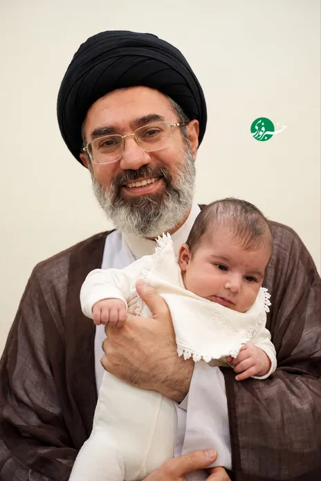 تصویری جدید از رهبر انقلاب منتشر شد