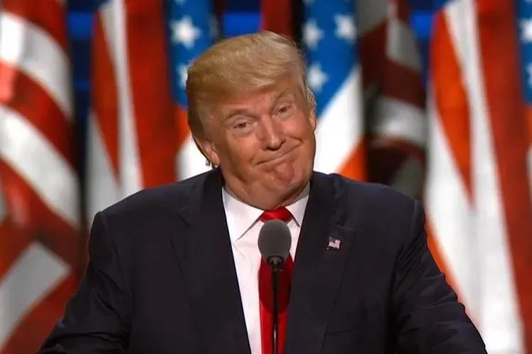 دونالد ترامپ به شرکت مایکروسافت حمله کرد