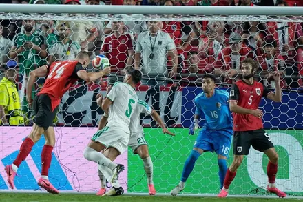 ساشا کالادزیچ؛ بازیکن تنومندی که ایران را از جام جهانی حذف کرد اما قهرمان اتریش شد!