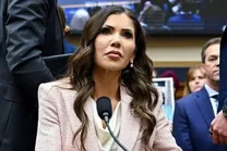 ترامپ، کریستی نوئم وزیر جنجالی کابینه دولتش را برکنار شد