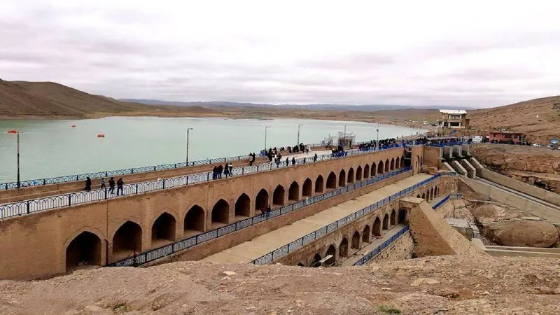 تخریب پل و سقوط ۱۲ نفر در سد فریمان!