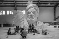 سرنوشت نامعلوم مجسمه بزرگ فردوسی در مشهد