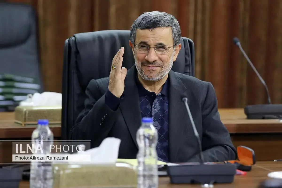 احمدی نزاد در مجمع تشخیص